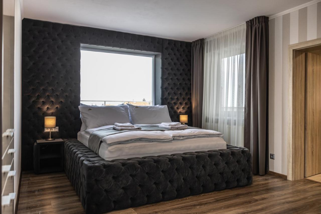 Hotel Demanova Apartments - Dependance Ліптовський Мікулаш Екстер'єр фото