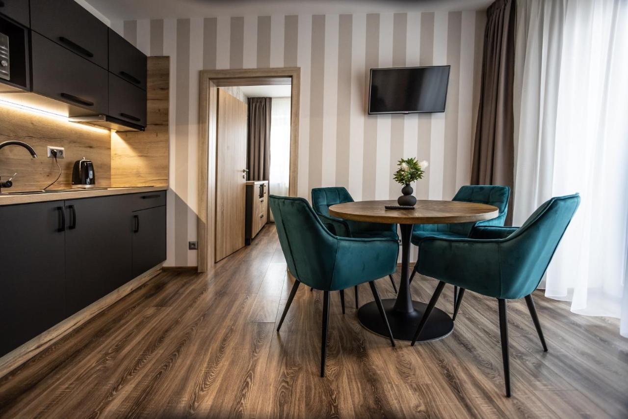 Hotel Demanova Apartments - Dependance Ліптовський Мікулаш Екстер'єр фото